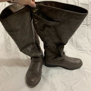 Journee Collection Extra Wide Calf Boot Size 10